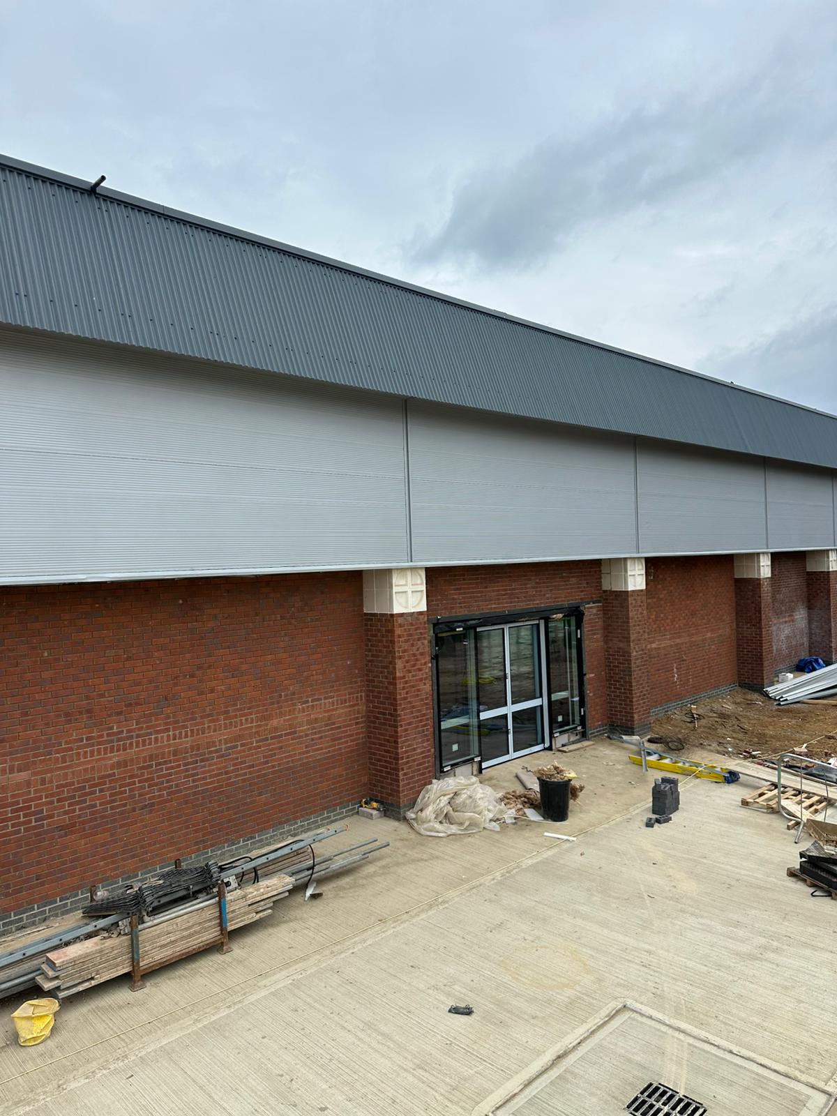 Professional Painters London exterior spray contract